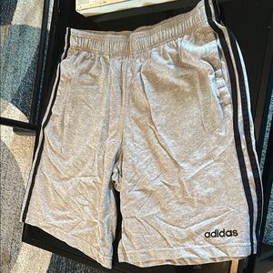 Adidas Men's Light Gray Athletic Shorts